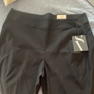 Black capris pants brand new